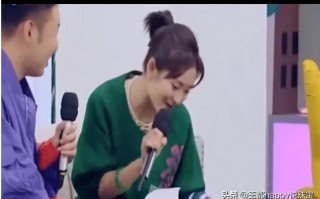 戴翡翠手镯的女人,谢娜带的翡翠手镯