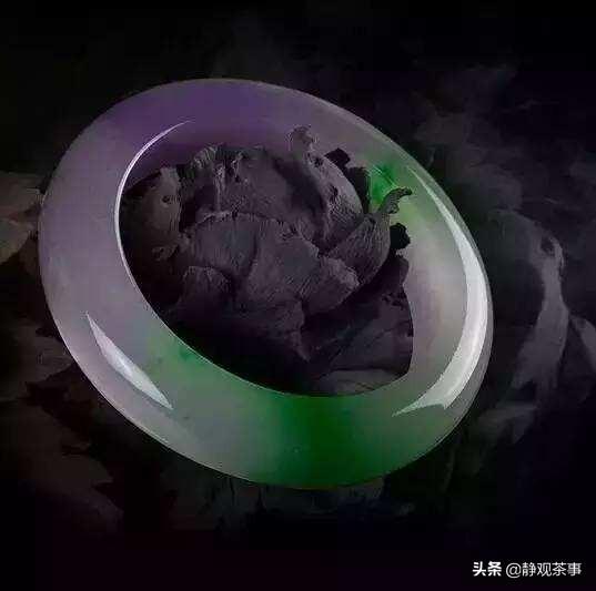 春带彩翡翠价值高吗？春带彩该如何选？-第1张图片-翡翠网