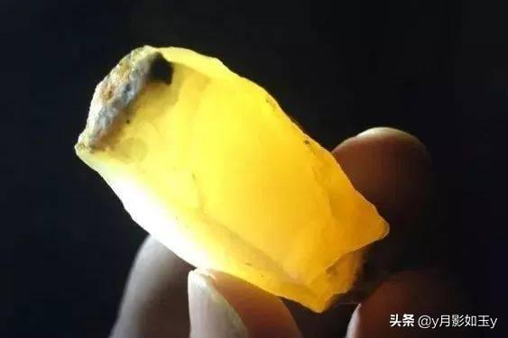 黄蜡石冰种和玻璃种的区别？-第4张图片-翡翠网