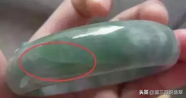 翡翠手镯纹,翡翠手镯有裂纹怎么办-第3张图片-翡翠网