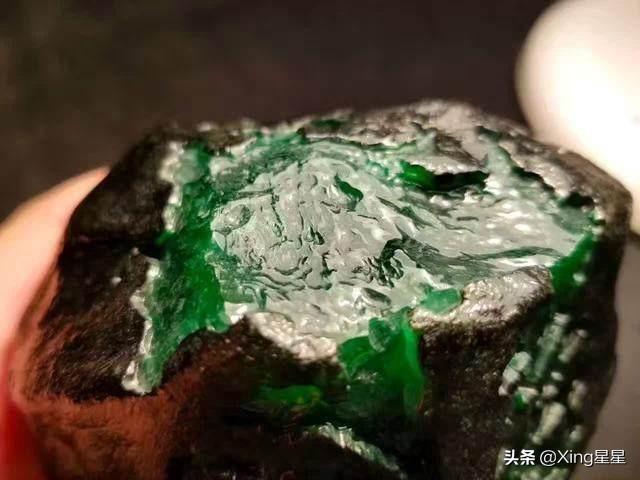 怎么认翡翠的原石翡翠原石怎么处理-第3张图片-翡翠网