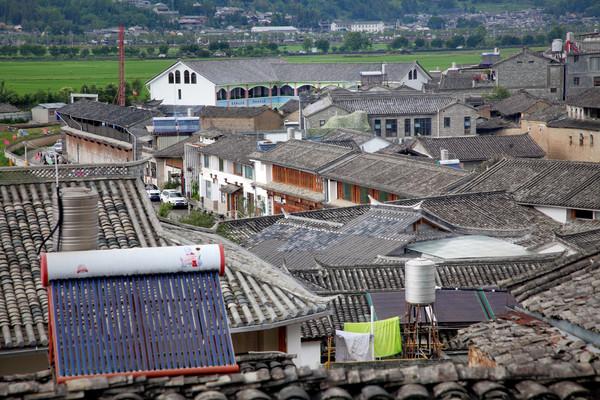 翡翠鼻烟壶市场价格翡翠毛石市场价格-第36张图片-翡翠网