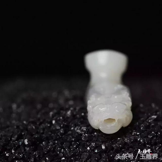 翡翠烟嘴值多少钱翡翠烟嘴价格-第2张图片-翡翠网