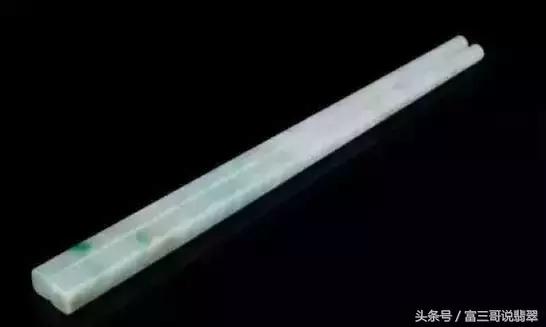 翡翠手镯有辐射吗翡翠越戴越浑浊怎么办-第10张图片-翡翠网