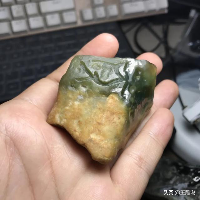 麻母湾翡翠原石图片黄土夫人翡翠原石-第2张图片-翡翠网