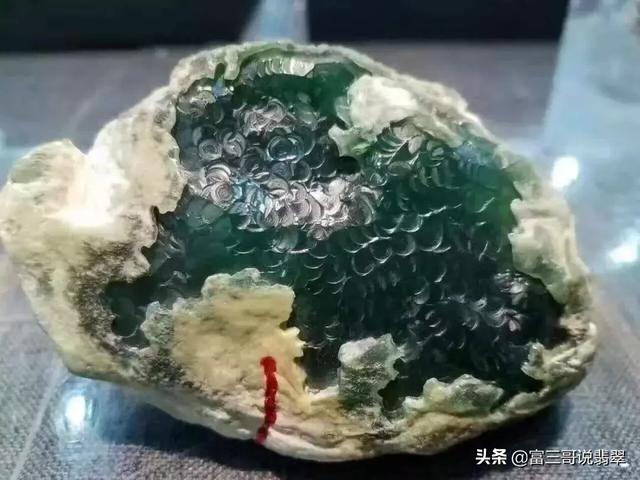 翡翠原石包浆教程翡翠原石扒皮教程-第6张图片-翡翠网