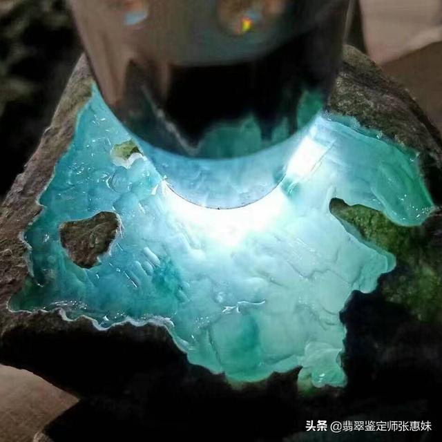 翡翠赌石技巧翡翠赌石知识之如何赌石-第8张图片-翡翠网