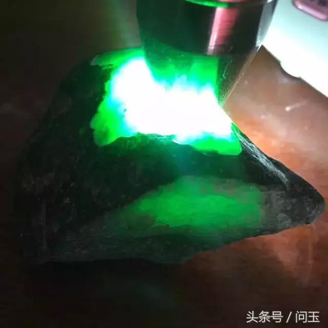 翡翠原石估算方法翡翠原石技巧-第4张图片-翡翠网