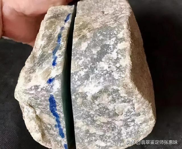 金刚砂锯线切翡翠,翡翠原石黄砂皮-第3张图片-翡翠网