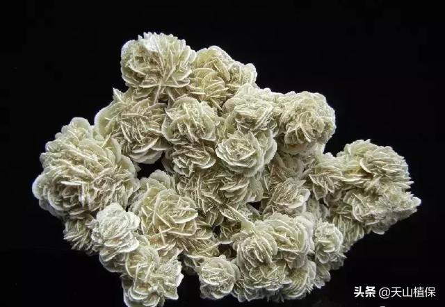 新疆翡翠原石昆明当地人去哪买翡翠-第3张图片-翡翠网