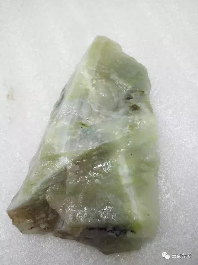 独山糯化种翡翠原石,北京翡翠原石糯冰-第25张图片-翡翠网