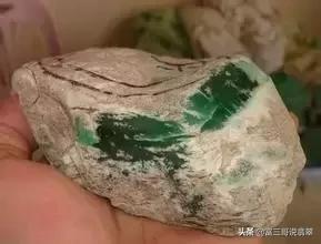 翡翠赌石知识培训第三期翡翠原石赌石入门技巧-第5张图片-翡翠网