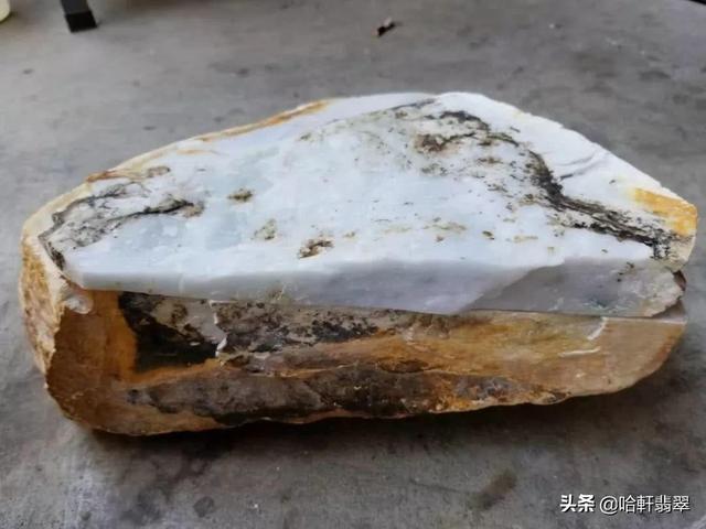 翡翠原石毛料种水鉴别翡翠原石水石-第5张图片-翡翠网