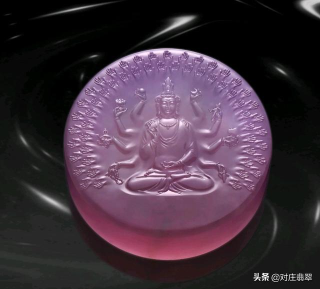 2万的翡翠手镯,千手观音翡翠手镯雕刻-第5张图片-翡翠网