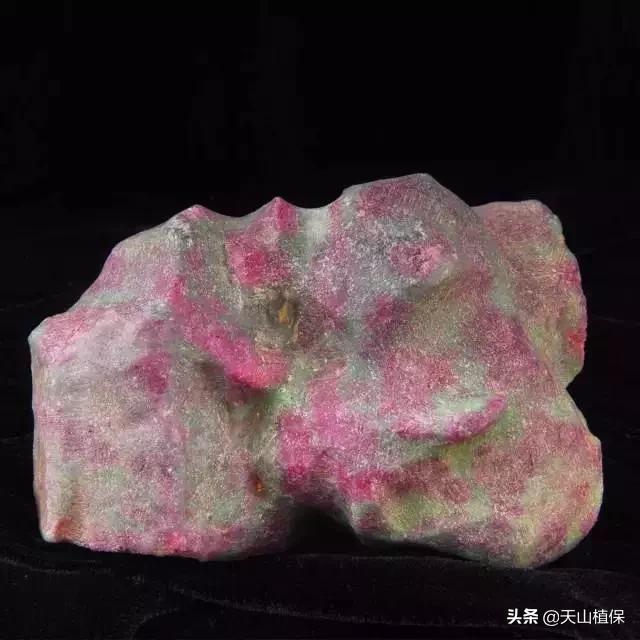 原石去皮用什么工具好,马鞍山翡翠原石剥皮-第22张图片-翡翠网