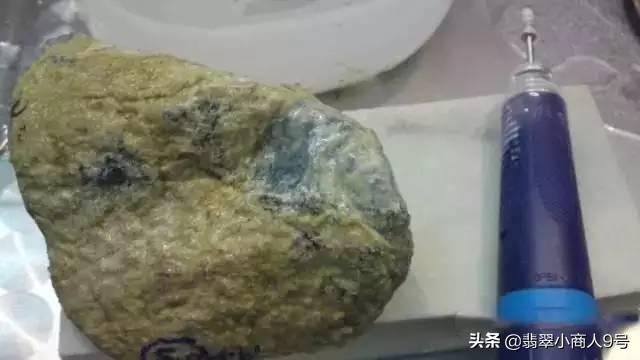 高档清代老翡翠价格清朝的玉镯一般值多少钱-第22张图片-翡翠网