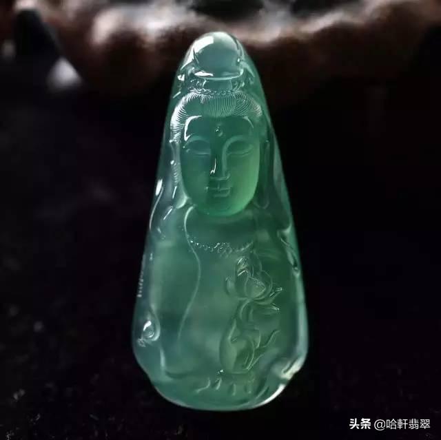 芙蓉种翡翠是冰糯种吗芙蓉冰翡翠价格-第7张图片-翡翠网