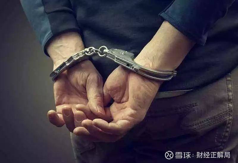 湖南女主播直播喝农药的简单介绍-第1张图片-翡翠网