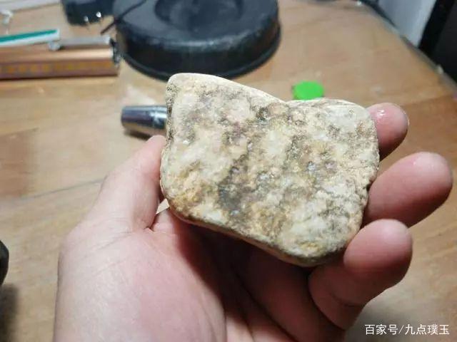 后江原石都出什么色的翡翠买的翡翠原石如何处理-第2张图片-翡翠网