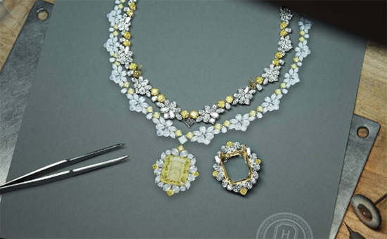 Harry Winston 推出 Royal Adornments系列 致敬王室珠宝-第2张图片-翡翠网