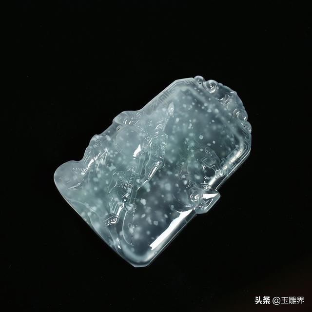 冰种雪花棉翡翠的价格蓝色冰种翡翠雪花棉-第5张图片-翡翠网